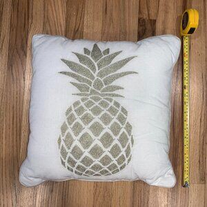 Linen Pineapple Throw Pillow